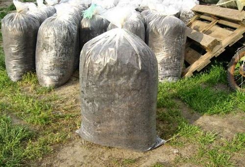 manure in bags