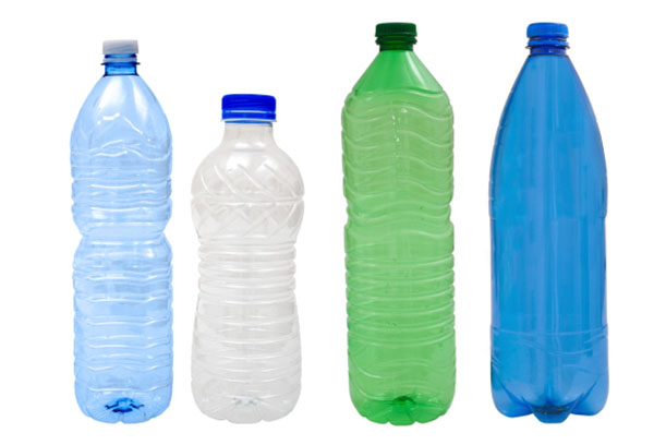 Plastmasas pudeles